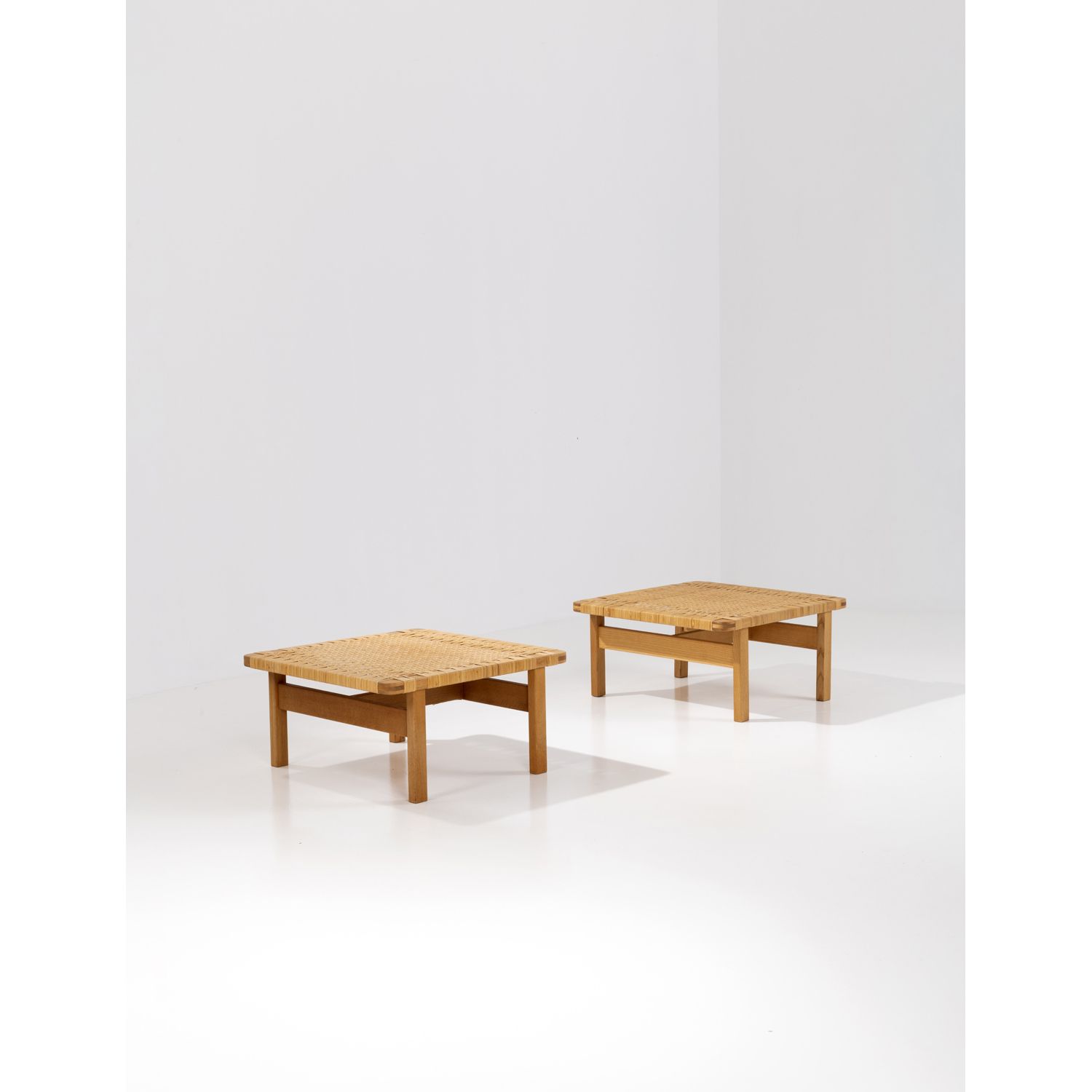 Null Børge Mogensen (1914-1972)

Pair of stools

Oak wood and caning

Edited by &hellip;