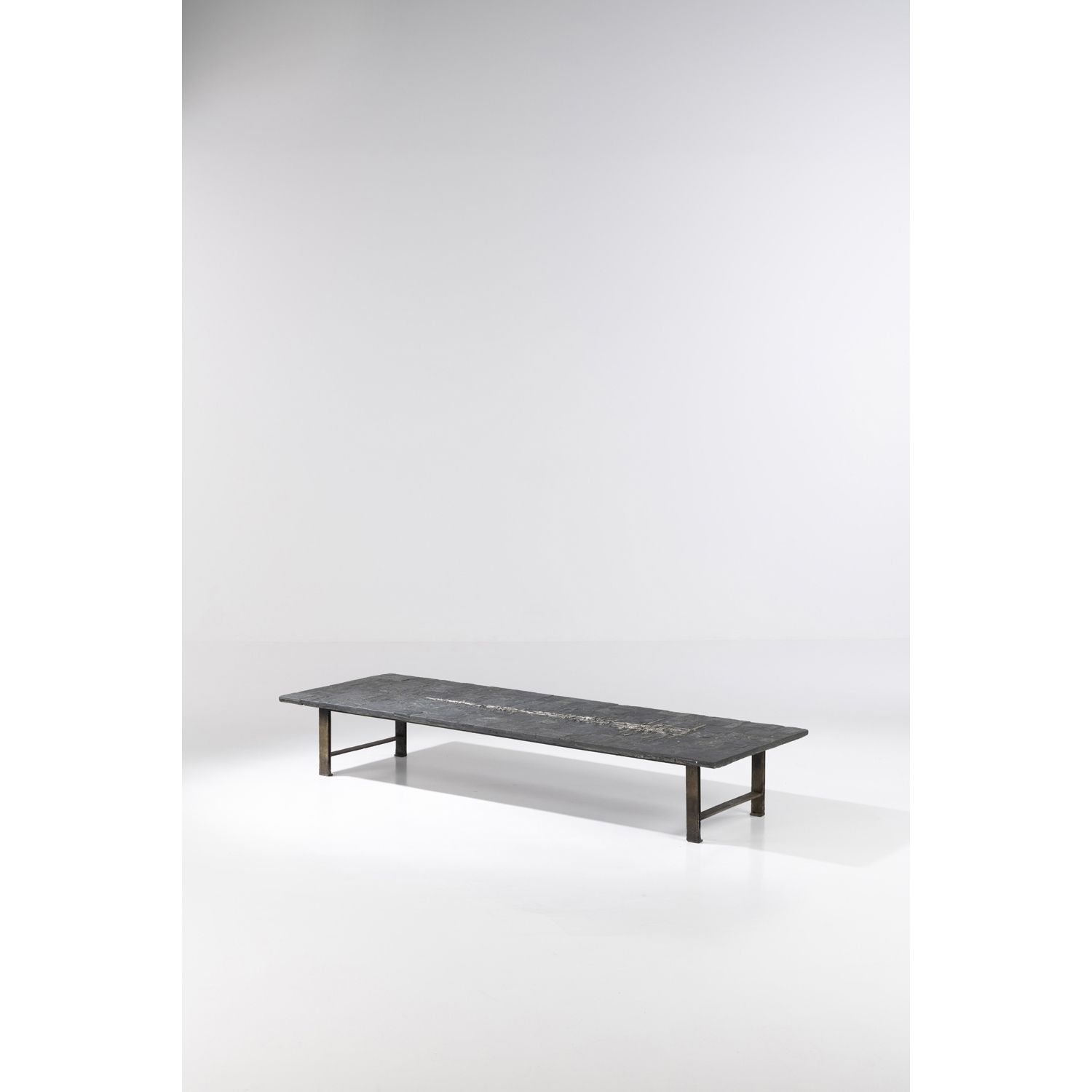 Pia Manu (XXe) Table basse Pia Manu (20th c.)


Coffee table


Metal, shale and &hellip;