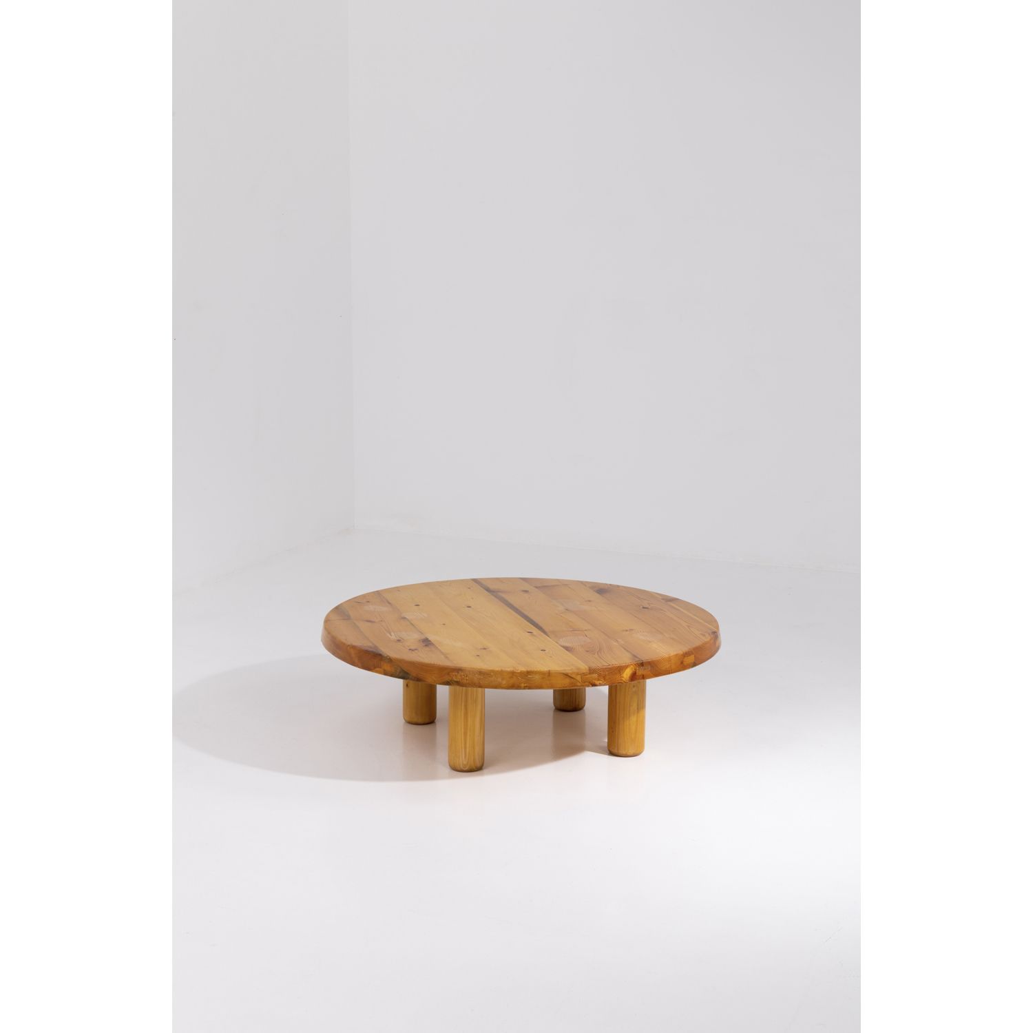 Charlotte Perriand (1903-1999) Table basse Charlotte Perriand (1903-1999)

Table&hellip;