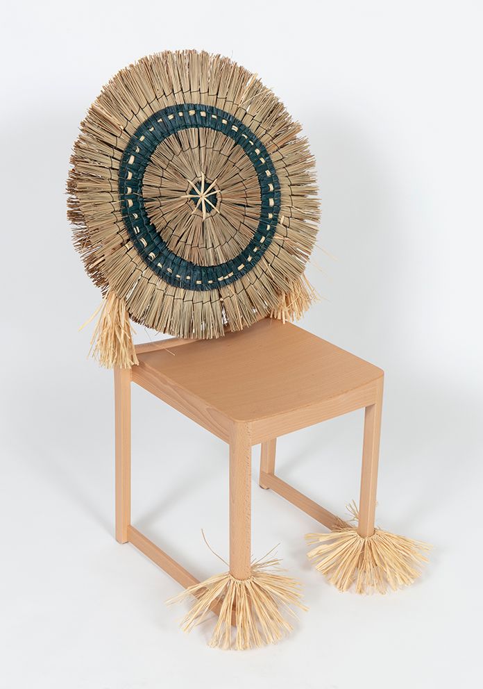 Marianne Guedin The throne of the wind 



The woven raffia backrest invites us &hellip;