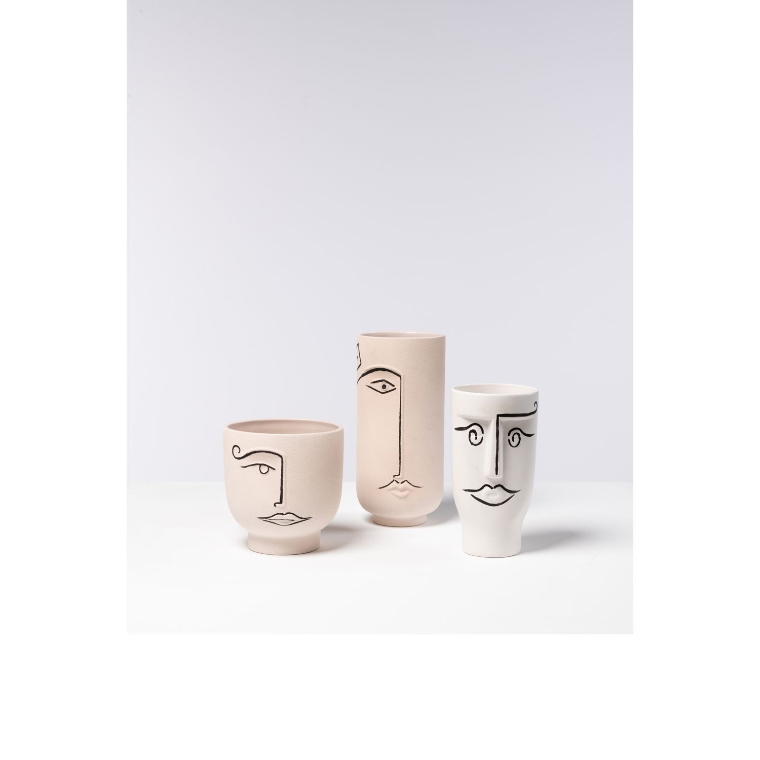 Vincent Darré Ensemble de trois vases - Pièce unique Vincent Darré

一套三个花瓶 - 独特的&hellip;