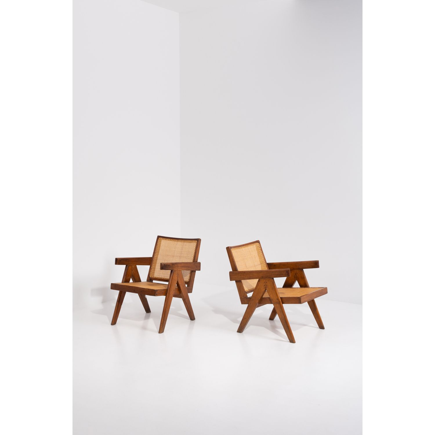 Pierre Jeanneret (1896-1967) Paire de fauteuils dits 'Easy chairs' 皮埃尔-让内(Pierre&hellip;
