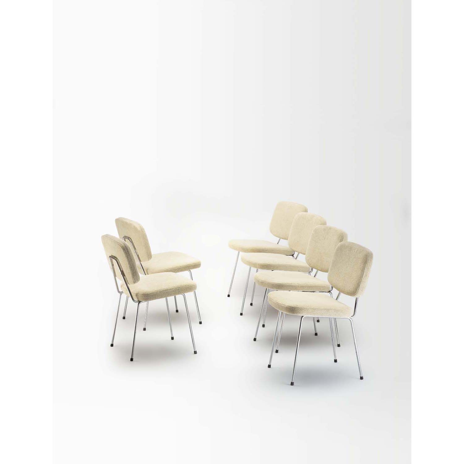Null 皮埃尔-保林（1927-2009）
CM 196 型六把椅子套件
镀铬钢和织物
索尼特版
创作于 1958 年前后
高 78 × 宽 48 × 深 4&hellip;