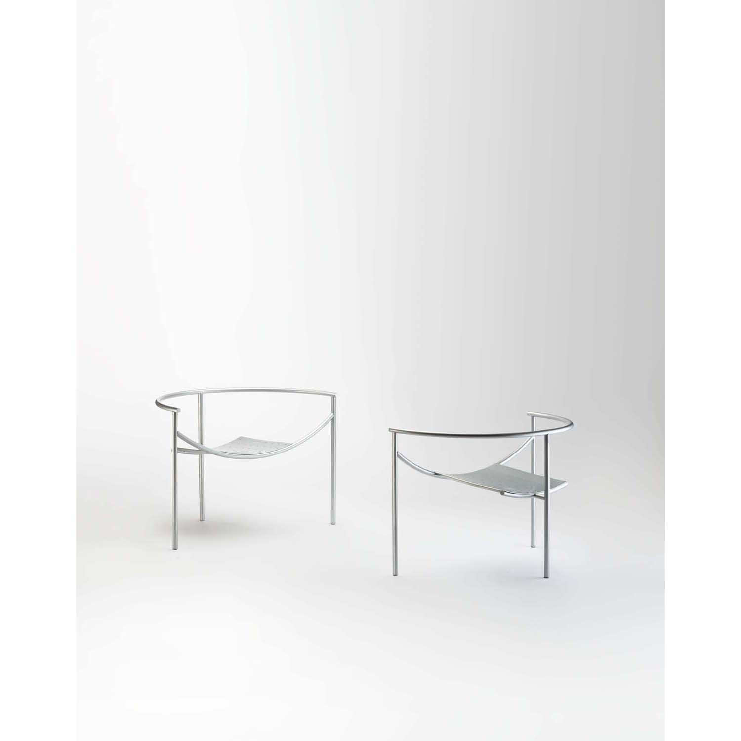 Null Philippe Starck (né en 1949)
Paire de fauteuils modèle 'Dr. Sonderbar'
Acie&hellip;