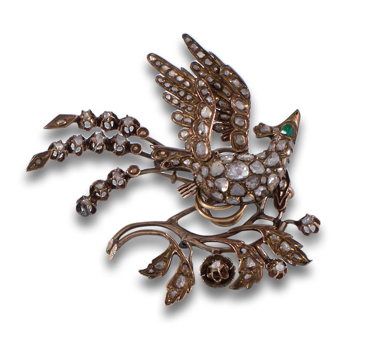 TURKISH TREMBLANT BROOCH GOLD UNDER DIAMONDS 土耳其Trémblant胸针 S. XIX.19世纪，描绘了一只在树枝&hellip;