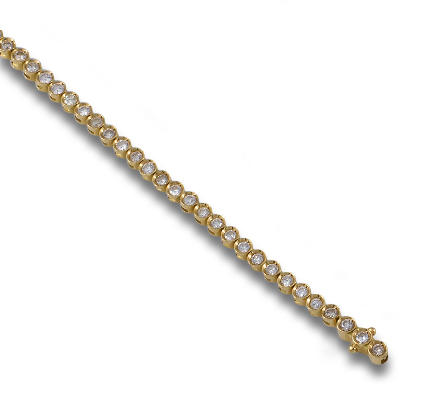 GOLD BRACELET CHATONS DIAMONDS 37 镶嵌明亮式切割钻石的18K黄金手镯，估计总重量为2.70克拉。