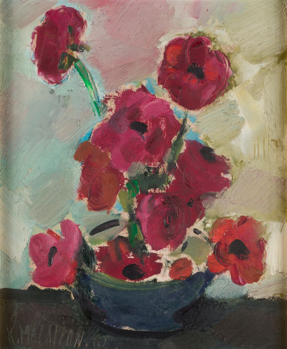 RICARDO MACARRÓN (1926 / 2004) "Vase with red flowers" 左下角有签名和日期 桌子上有油画。30 x 25厘&hellip;