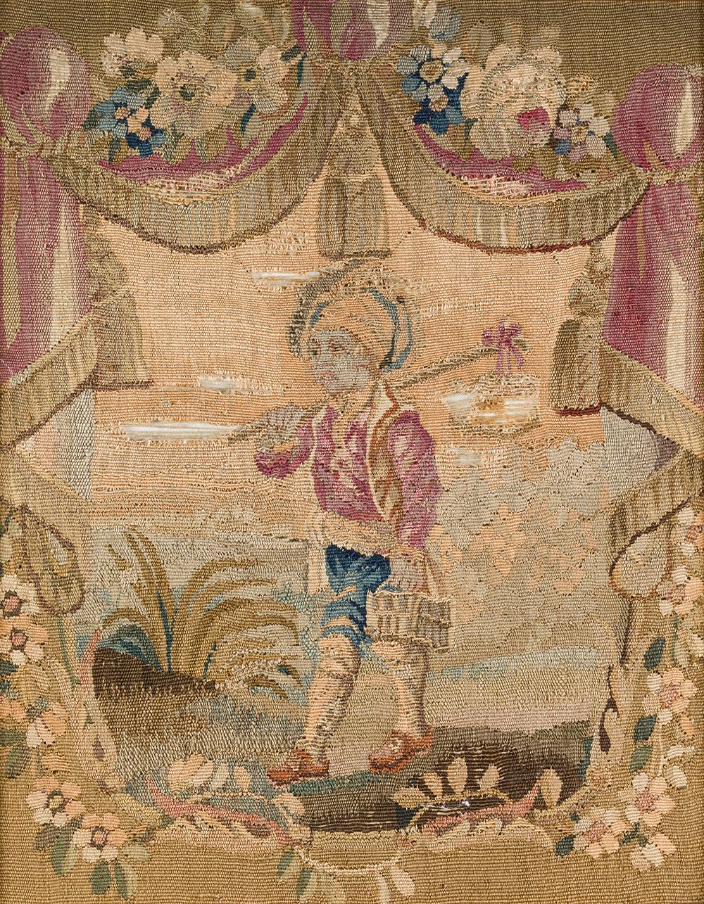 Set of three framed tapestry fragments France late 18th century. 一套三个框架的挂毯碎片，法国1&hellip;
