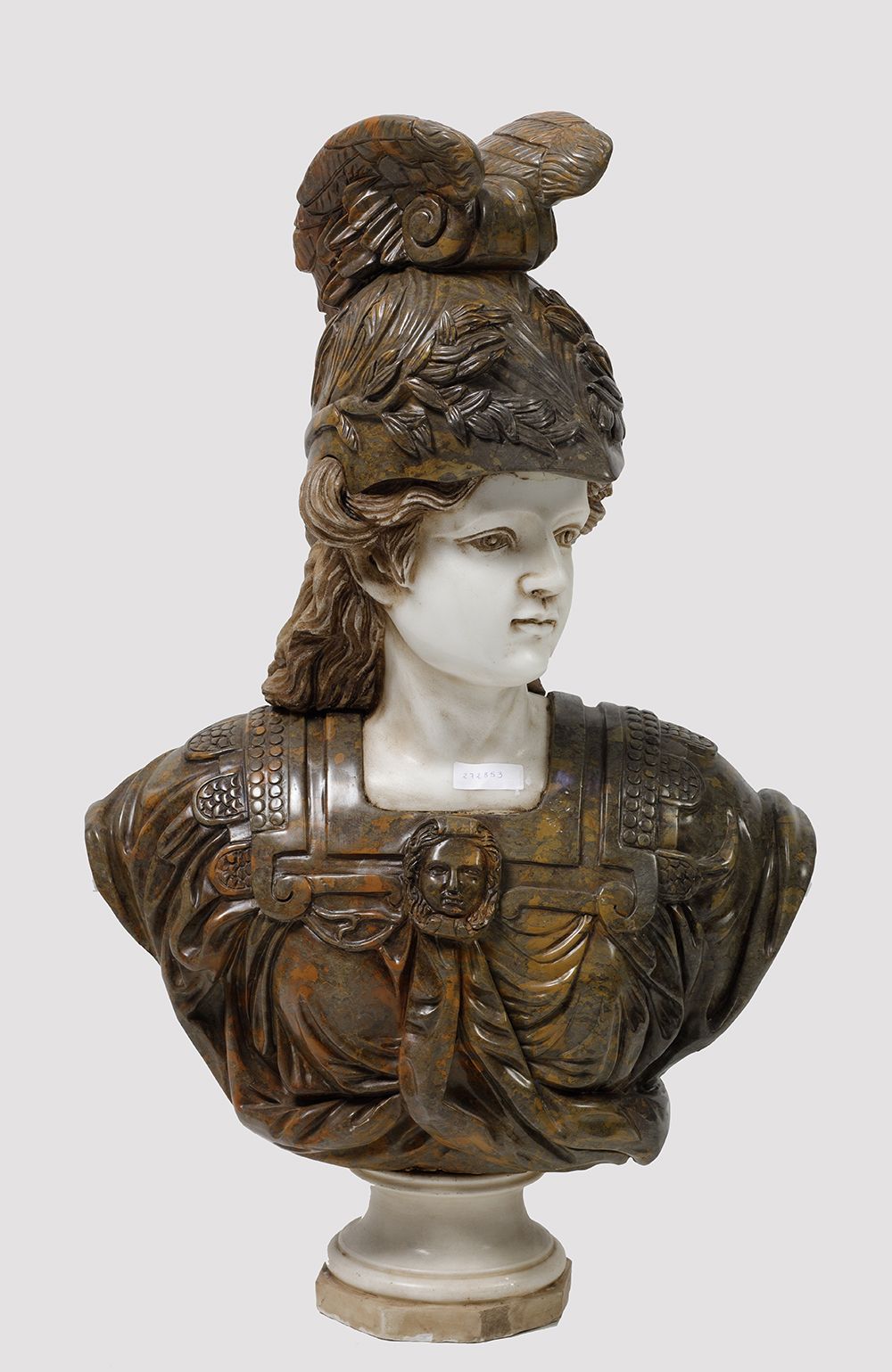 ANONYMOUS (20th century) "Bust" 遵循18世纪的模式。87厘米高。大理石雕塑
