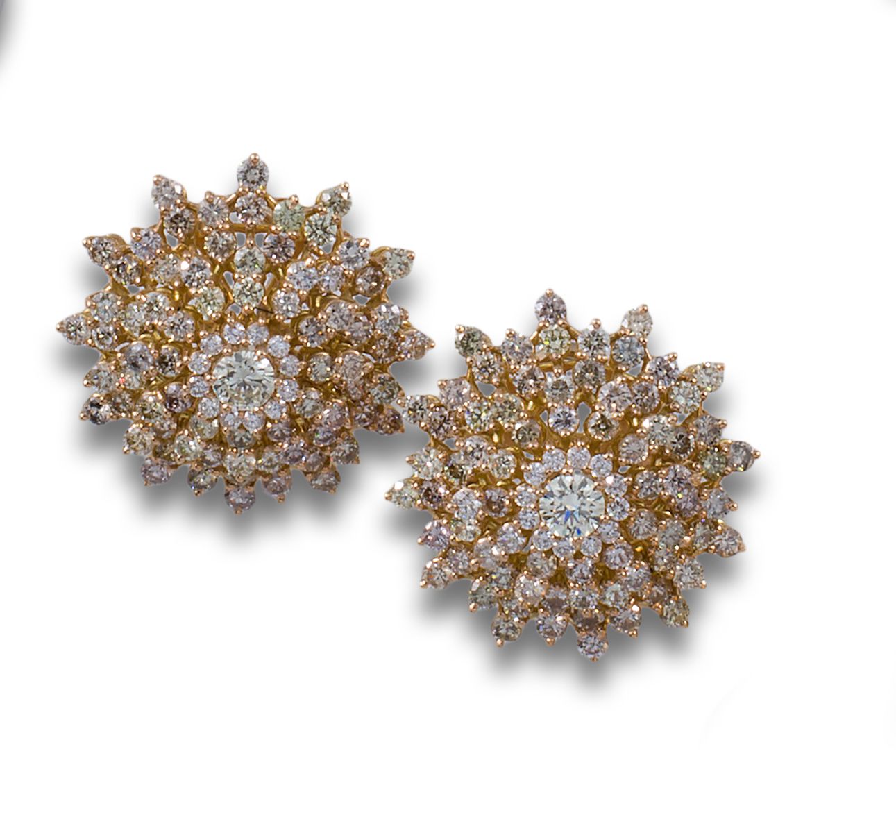 ROSETTE EARRINGS IN YELLOW GOLD AND DIAMONDS 18kt yellow gold rosette earrings s&hellip;