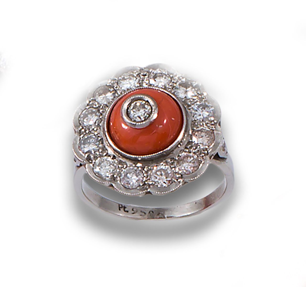 ANTIQUE STYLE RING MADE OF CORAL, DIAMONDS, PLATINUM AND DIAMONDS Bague rosette &hellip;