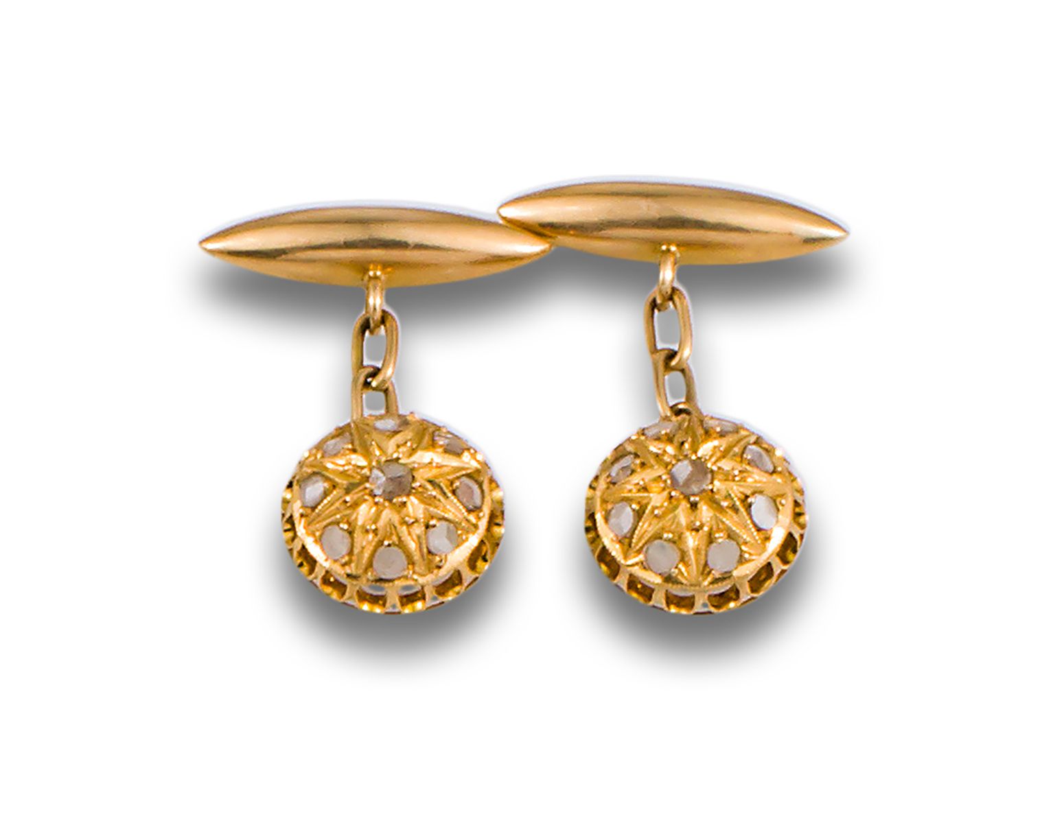 ANTIQUE CUFFLINKS, YELLOW GOLD, AND DIAMONDS 18K黄金镶玫瑰式切割钻石的古董charro袖扣......。