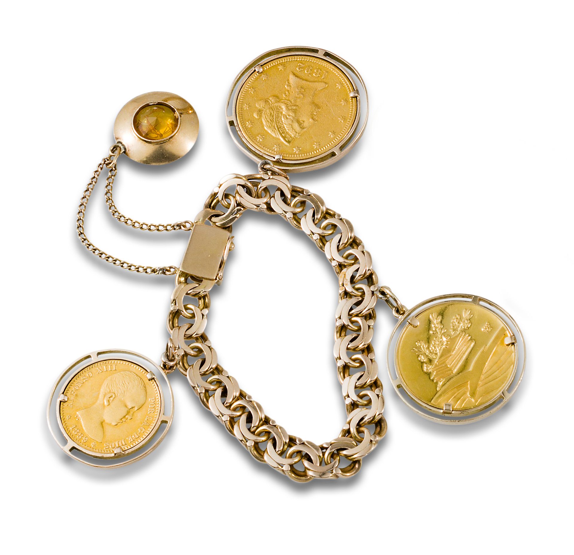 18kt yellow gold braided bracelet with coins and pendant charm. 18K黄金编织的手链，带有硬币和&hellip;
