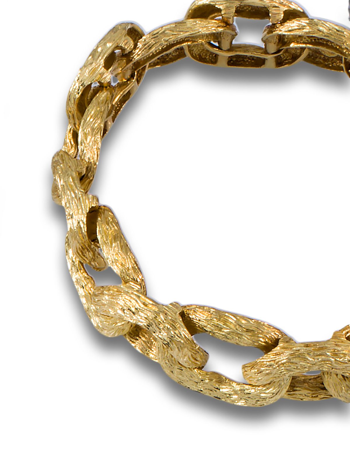 BRACELET, 1970S, YELLOW GOLD 手镯，70年代，18K黄金的镂空和雕刻链接。带安全链。重量：64.50克。