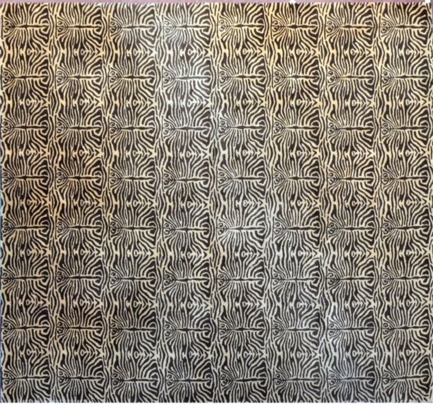 Null 原始和重要的现代当代地毯XX°。技术特点。羊毛天鹅绒，棉质衬底。有几何图案的装饰。总体状况良好。尺寸：320 x 320厘米。