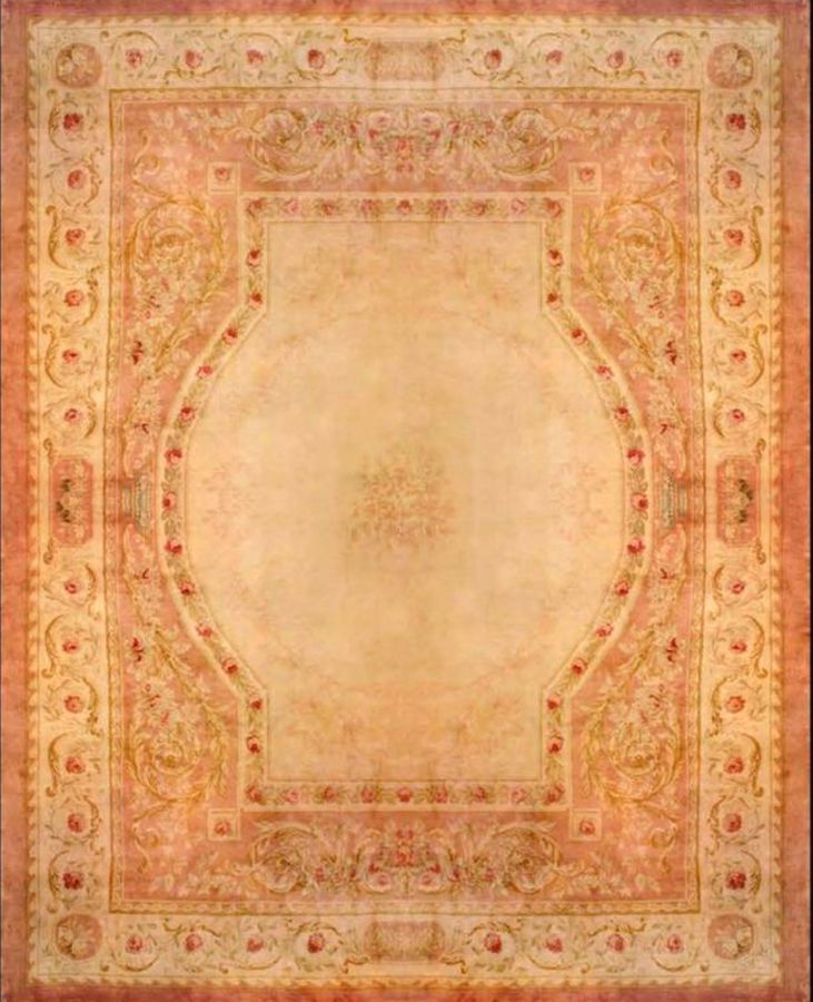 Null 19世纪末，拿破仑三世时期的萨翁内里点的特殊地毯。

技术特点：打结地毯，羊毛绒在棉质衬底上。

装饰有一个大型的中央米色奖章，上面镶嵌着粉色调的花束&hellip;