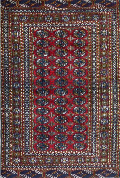 Null Moultane（巴基斯坦）约1970年。

技术特点：棉质基础上的羊毛丝绒。

布哈拉（Bukhara）装饰，葡萄酒色的场地上有guhls装饰。

&hellip;
