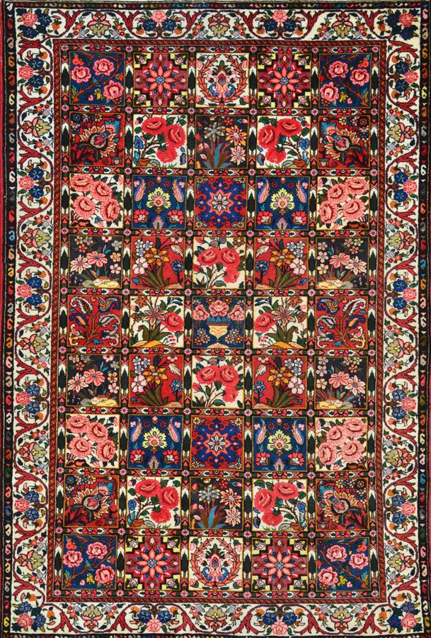 Null 伟大而原始的巴克蒂尔-贾哈德

伊朗

约1975年

尺寸。 300 x 200 cm

棉质基础上的丝质羊毛绒（质量好的羊毛）。

美丽的多色性
&hellip;