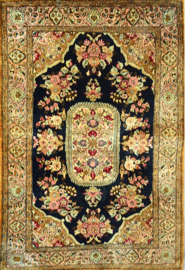 Null Fine and original silk Ghoum 

Iran

Circa 1965

Shah's era 

Size 125 x 08&hellip;