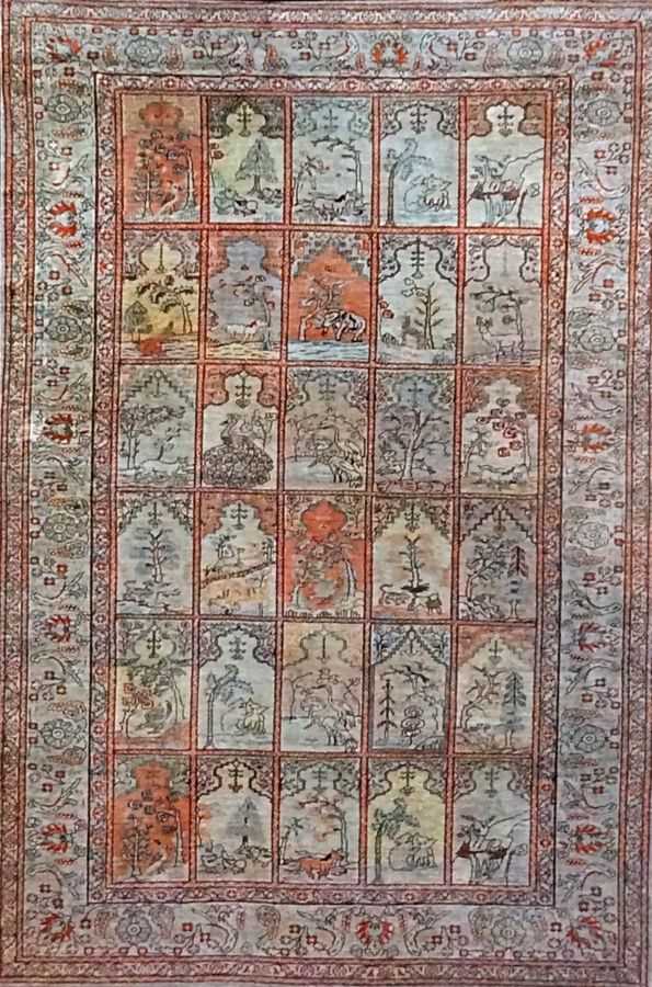 Null 原始开塞利丝绸

土耳其

在Hereke传统中

20世纪中叶

尺寸180 x 122厘米

技术特点。丝绸基础上的丝绒

总体状况良好

密度。&hellip;