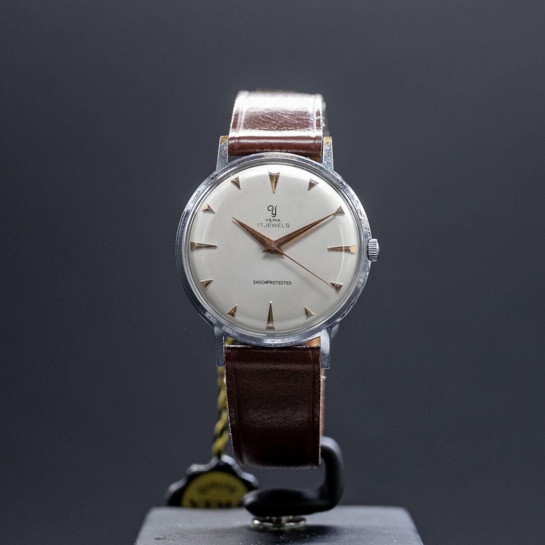 Yema New Yema stock wristwatch in steel, case (33mm), white dial with applied go&hellip;