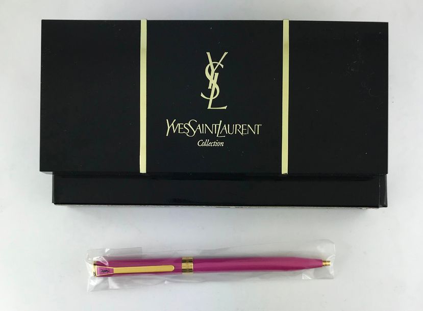 Null YVES SAINT LAURENT, stylo rose de collection dans son emballage d'origine