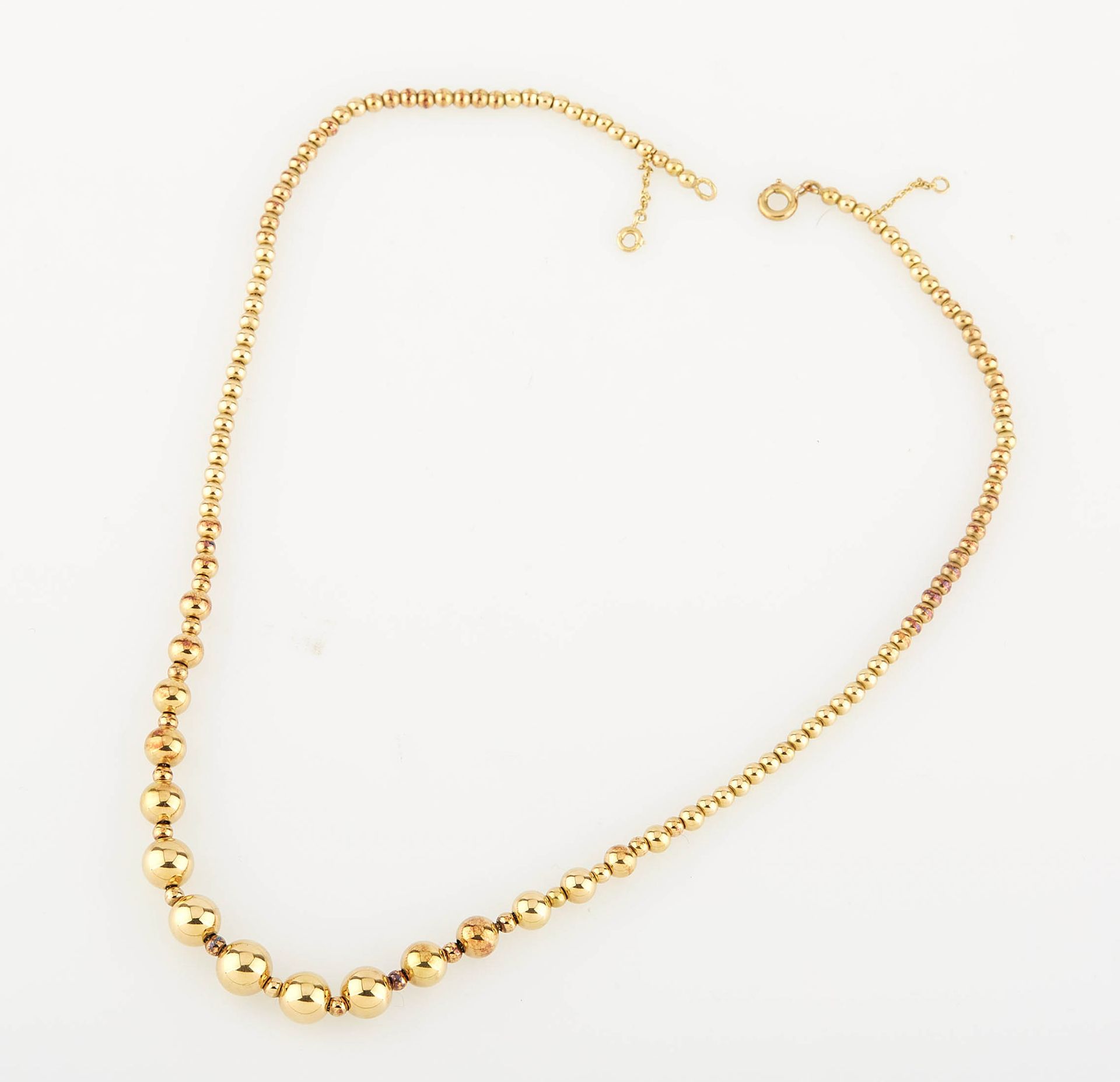Null Yellow gold necklace made up of one hundred and thirty-four balls in fall. &hellip;