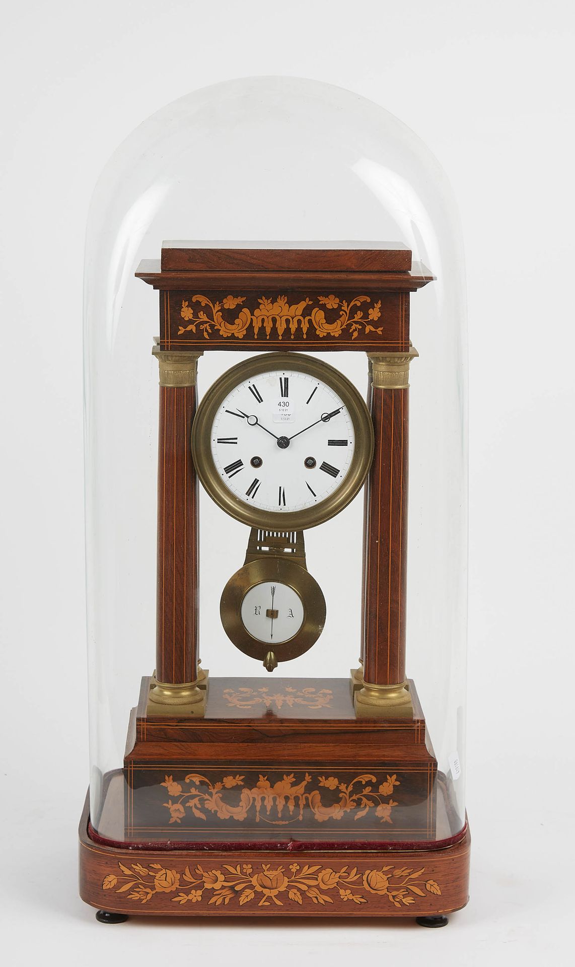 Null Uhr aus Furnierholz mit Intarsiendekor aus Blumen- und Blattranken, deren w&hellip;