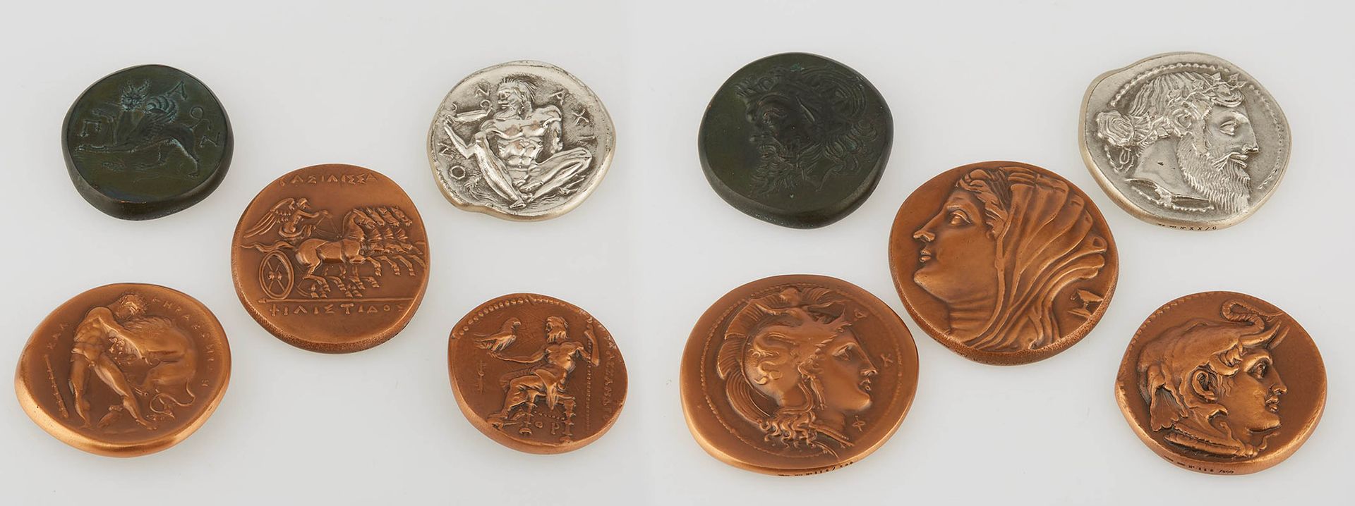 Null Satz von 5 Reproduktionen antiker Münzen im Format "presse papier" _x000D_.&hellip;