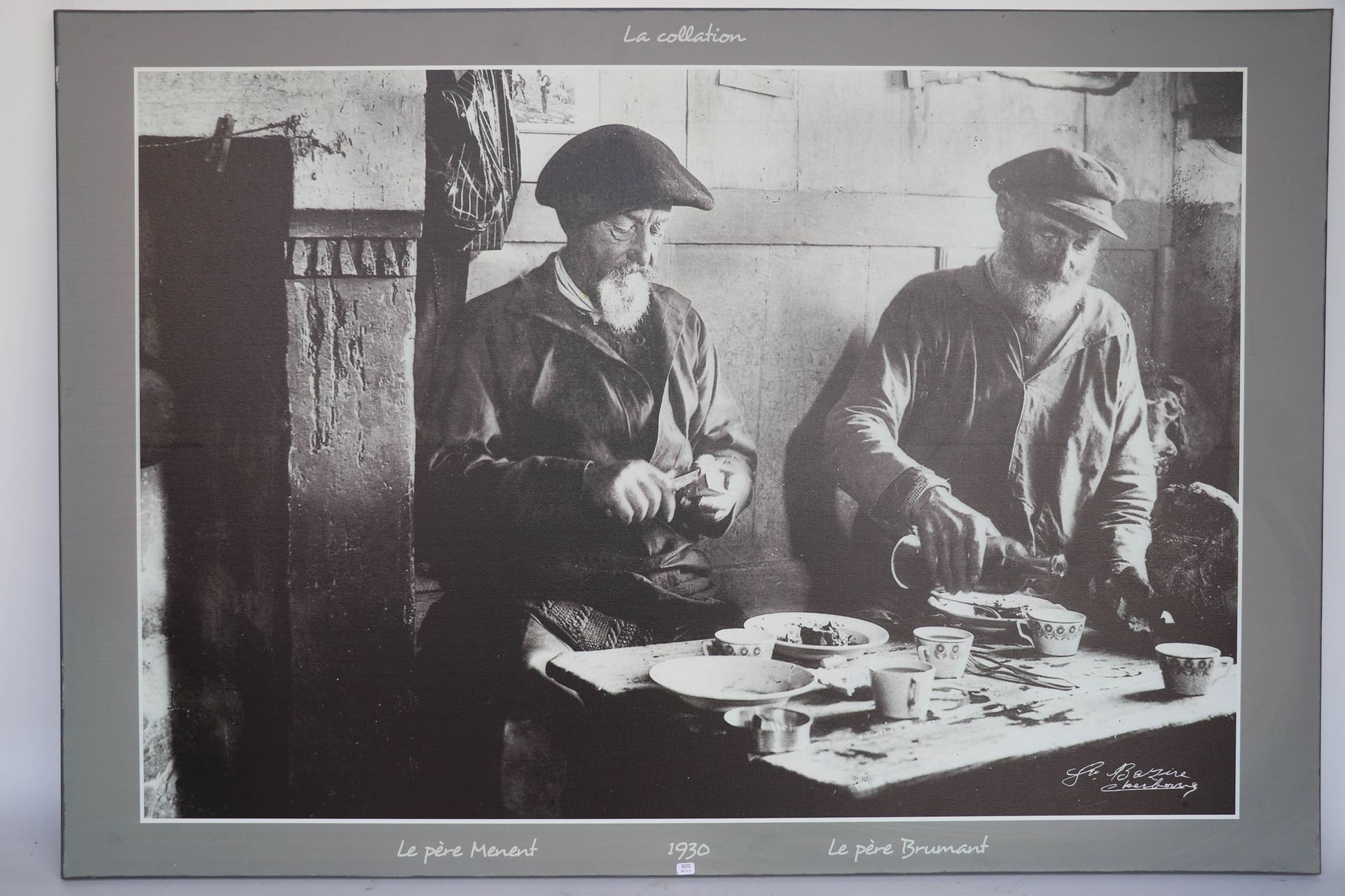 Null 巴兹尔-古斯塔夫。"La collation"。古斯塔夫-巴赞（1893/1941）根据玻璃板制作的布面照片。89 x 130.