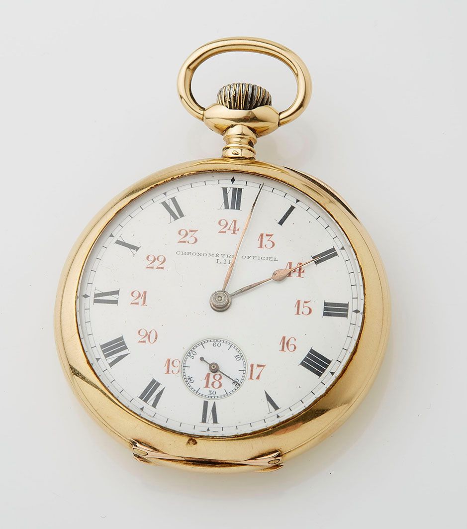 LIP. Montre chronomètre officielle dont le cadran est ém… | Drouot.com