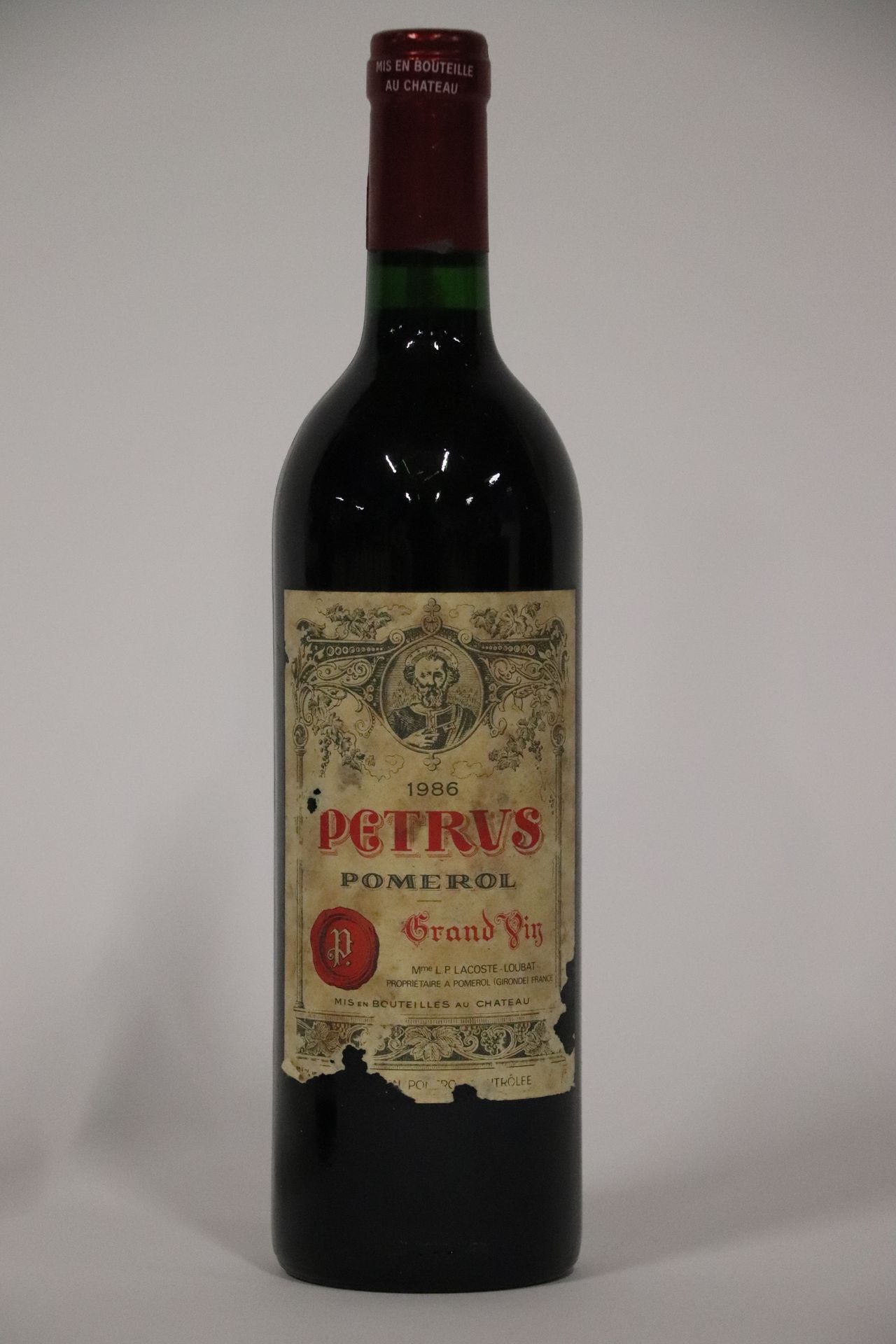 Null 1 Bottle. Petrus - Pomerol - Damaged label - 1986.