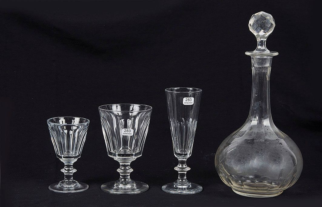 Null Service of thirty-five crystal glasses including twelve large glasses high.&hellip;