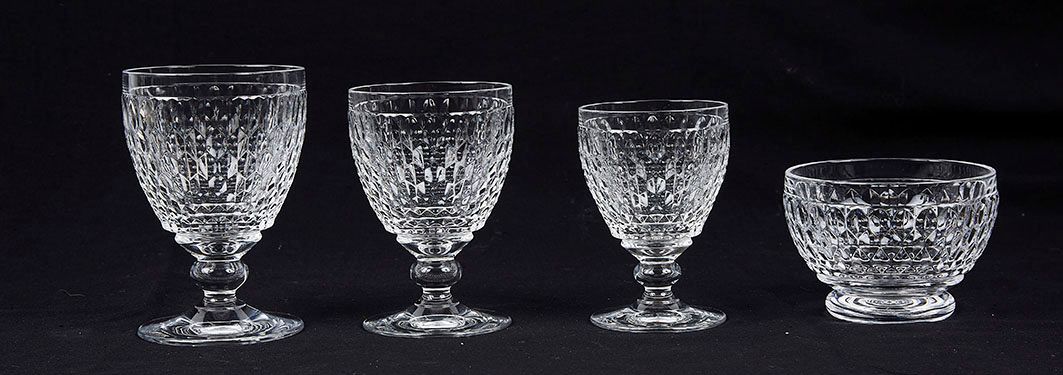 Null 一套七十二个维莱尔和波什的波士顿模型杯，包括十二个水杯，高度：14厘米14厘米高的二十四只酒杯。高度：13厘米 二十四个小酒杯高度：12厘米高度：12&hellip;