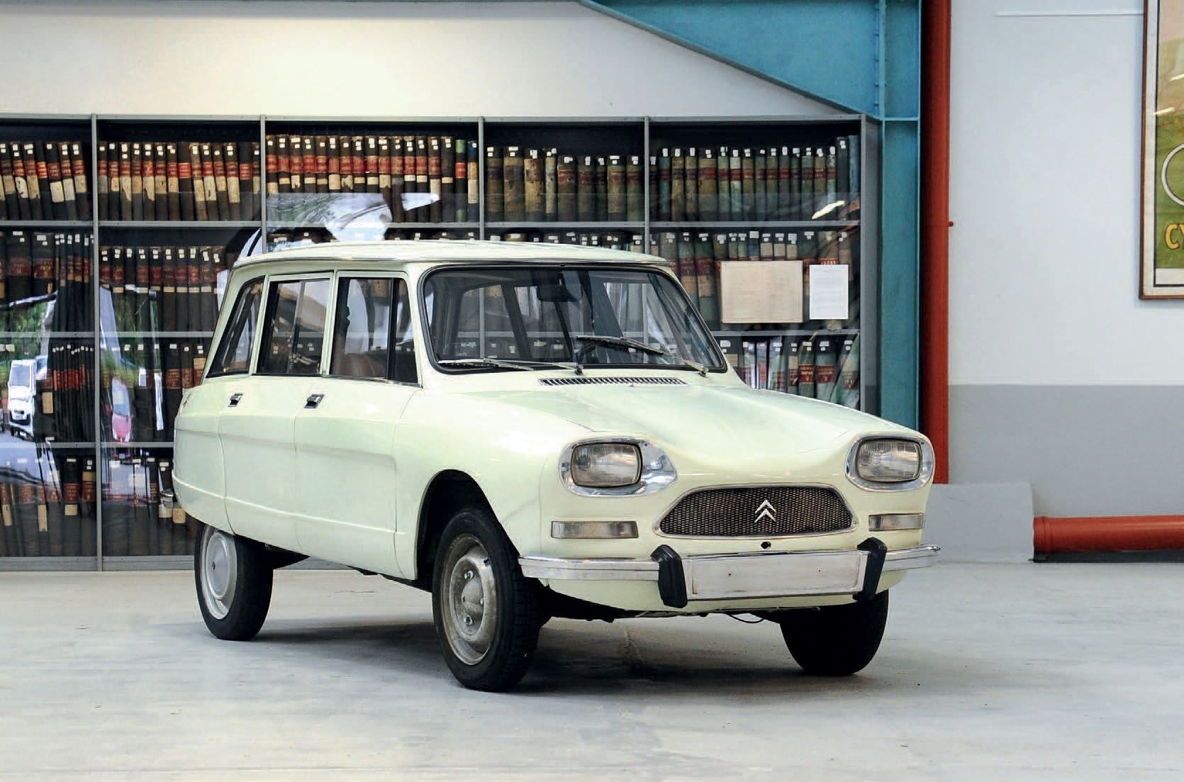 1973 Citroën Ami 8 Break Familial 
Carrosserie repeinte

Intérieur bien conservé&hellip;