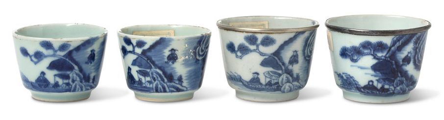 Vietnam vers 1900 
Set of thirteen porcelain sorbets decorated in blue underglaz&hellip;