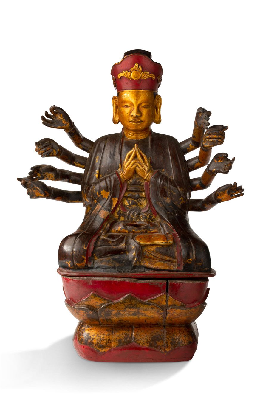 VIETNAM FIN XIXe SIÈCLE 
红金漆木雕，表现Bô Tát Quan Âm Kwan Yin-Avalokitesvara，十二个手臂坐在莲&hellip;