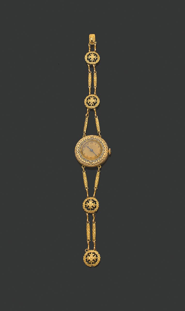 Null MONTRE «ART NOUVEAU»
Or ciselé 18k (750)
Mouvement mécanique
L. : 17.5 cm e&hellip;