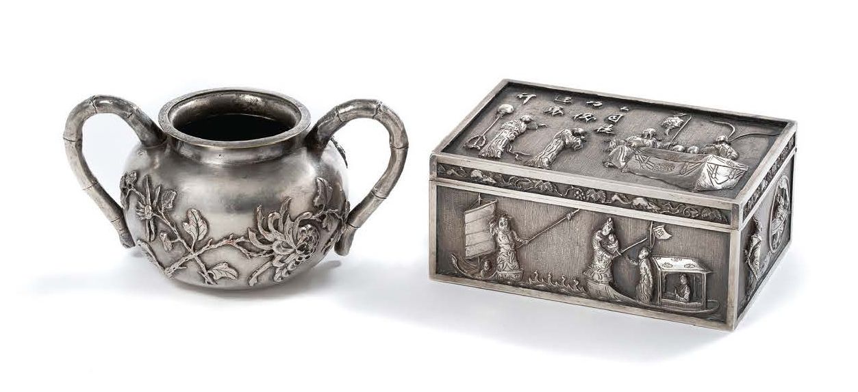 CHINE XXe siècle 
Silberset bestehend aus einer Silberdose und einer Zuckerdose &hellip;