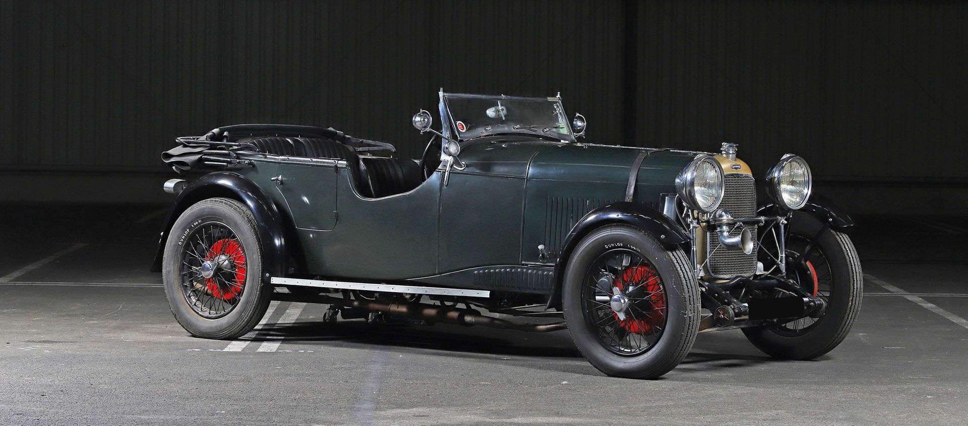 1929 LAGONDA 2 Litre Low chassis 
毫无保留 



上世纪20年代的标志性跑车

原有的发动机

漂亮的铜锈



法国注册
&hellip;