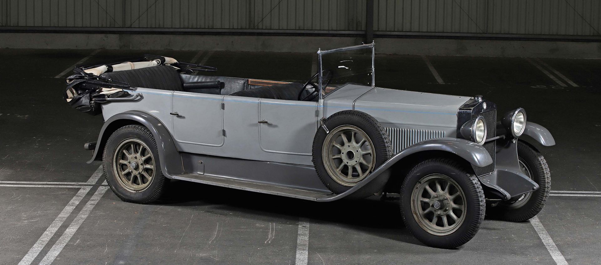 1927 FIAT 512 TORPÉDO 
Sans réserve

Attestation FFVE en cours



Belle patine

&hellip;