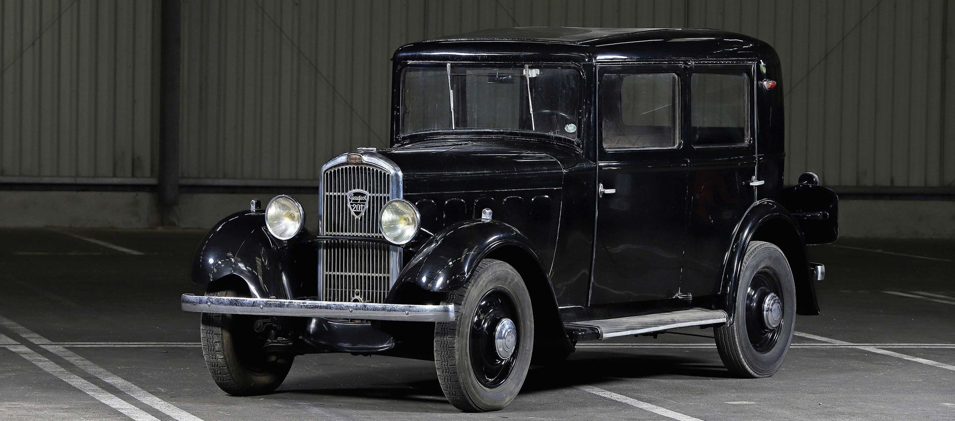1933 PEUGEOT 201 B 
No reserve



Emblematic Peugeot

More innovative B version
&hellip;