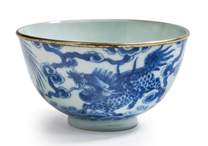 Chine pour le Vietnam XIXe siècle 
Ciotola in porcellana bianca e blu, decorata &hellip;