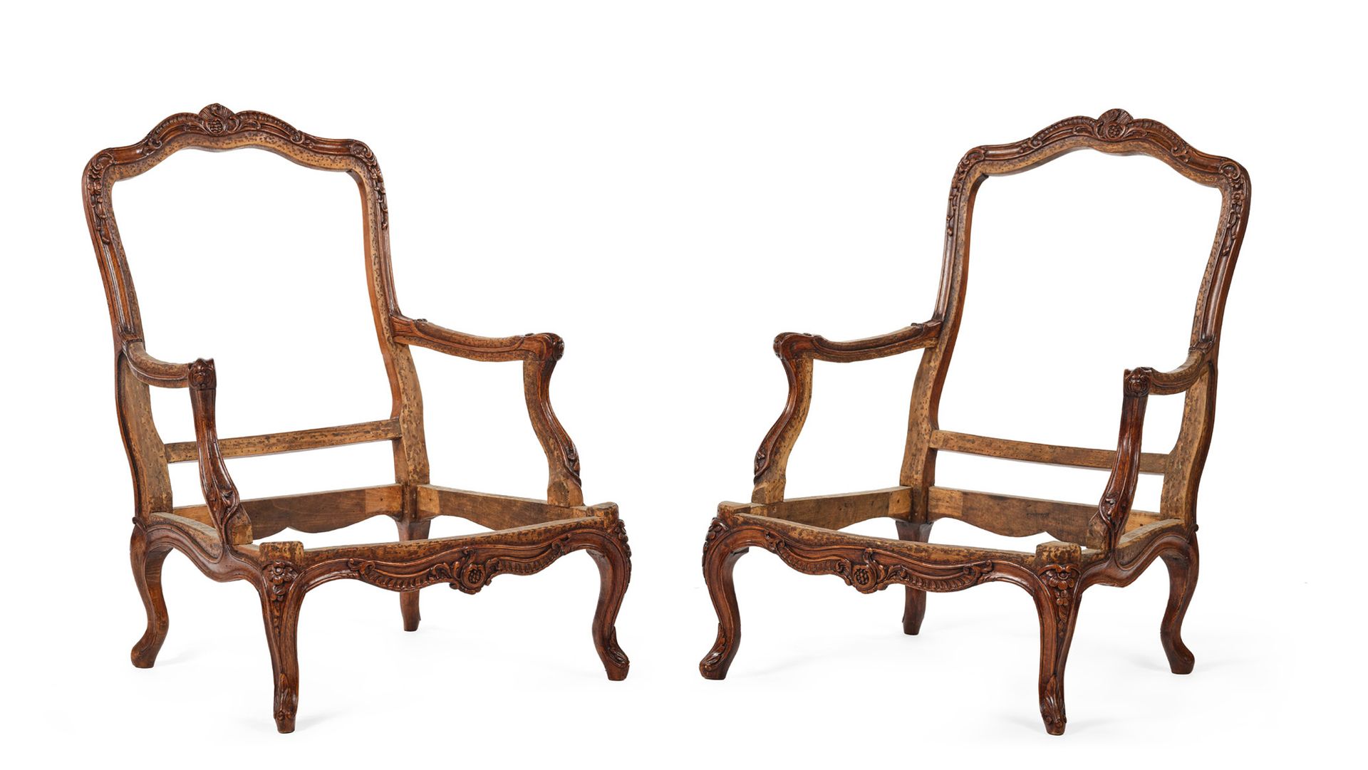 LOUIS CRESSON (1706 - 1761) Pair of beautiful carved and molded beechwood armcha&hellip;