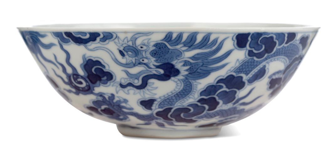 CHINE POUR LE VIETNAM DYNASTIE NGUYEN, XIXe SIÈCLE = 中国赠与越南阮朝 19世纪
一对青花瓷碗