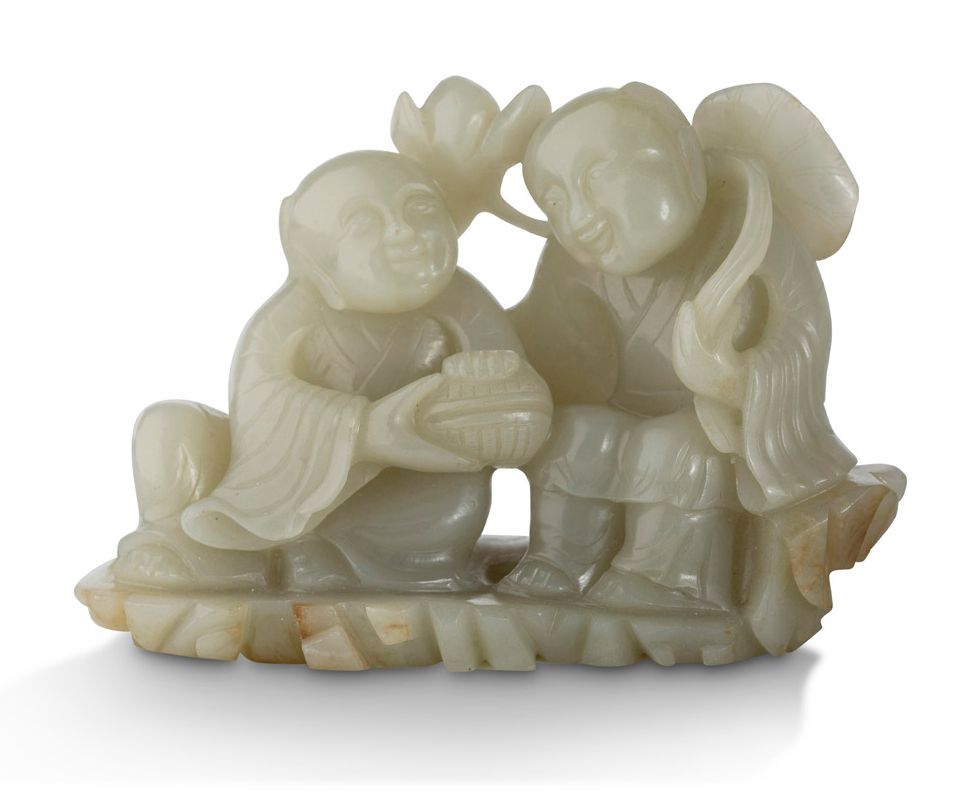 CHINE DYNASTIE QING, XVIIIe - XIXe SIÈCLE Grupo tallado en jade celadón que repr&hellip;
