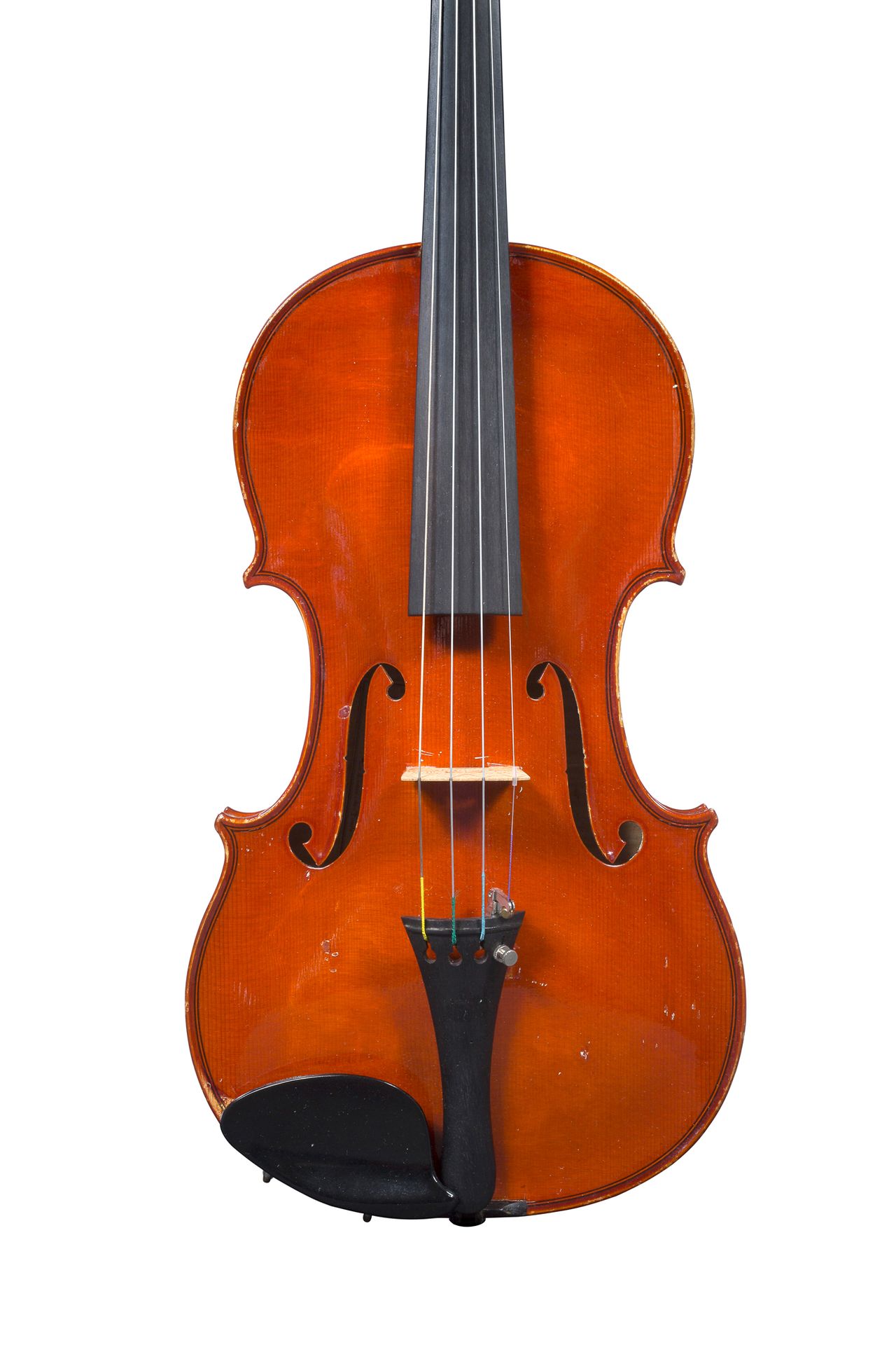 Null 西格弗里德-佩佐尔德的小提琴
1930年在拉绍德封制造
有Siegfried Petzold的标签和铁印
状况良好
随时可以演奏 
背面360毫米