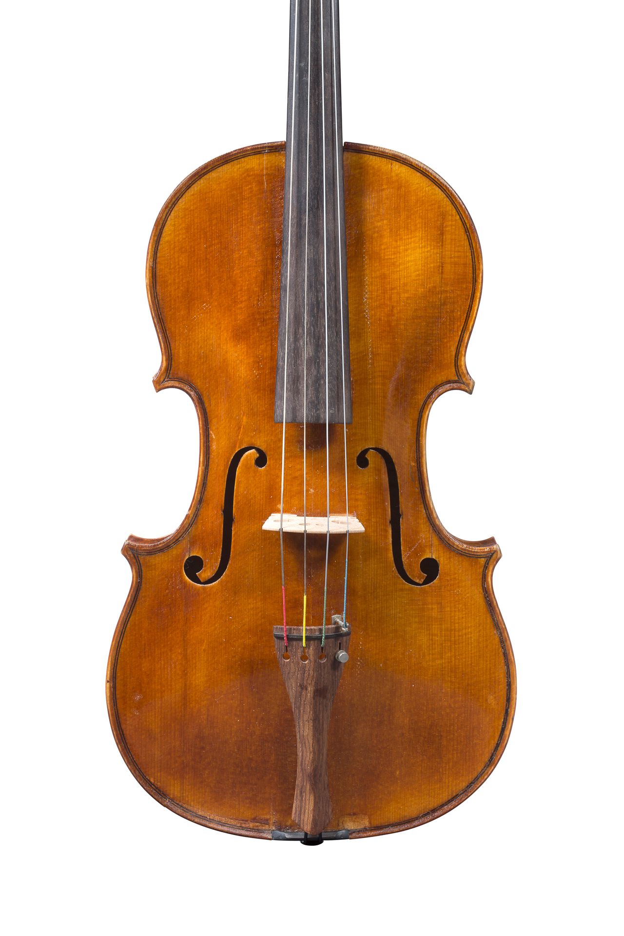Null 多米尼克-加兰德的中提琴
米勒库尔特的小提琴制造商
贴有Giami Casini的标签
左手边的台子和右手边的台子腿断了
状态良好
随时可以演奏
背面&hellip;