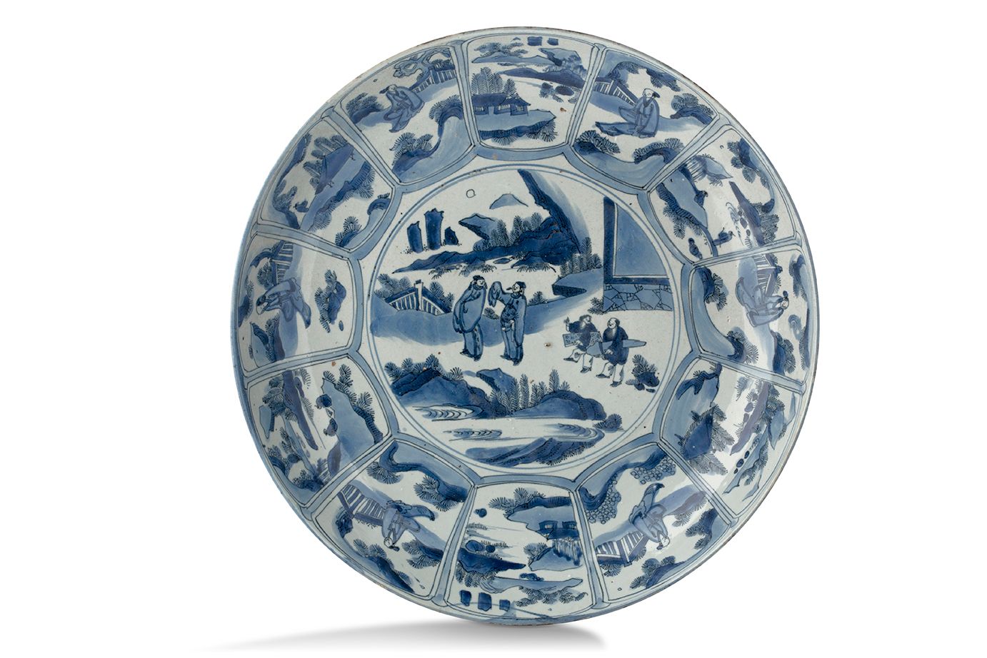 CHINE DYNASTIE MING, ÉPOQUE TIANQI-CHONGZHEN (1620-1644) Un grande piatto
Porcel&hellip;