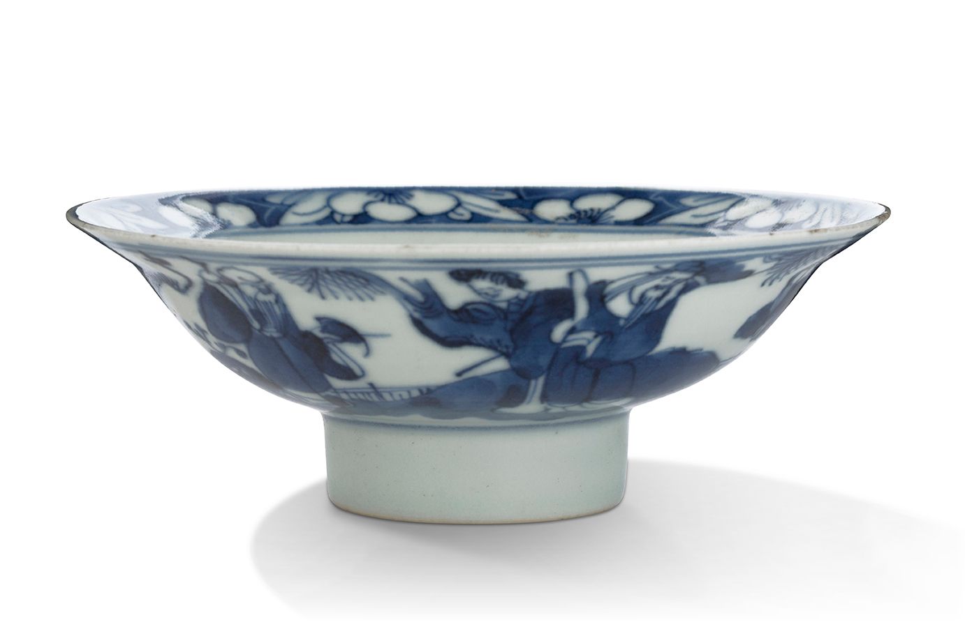 CHINE DYNASTIE QING, ÉPOQUE KANGXI (1661-1722) Flared bowl
In blue-white porcela&hellip;